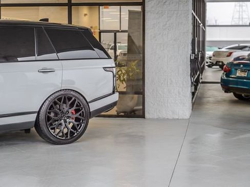 Used 2018 Land Rover Range Rover Long Wheelbase Autobiography image 64