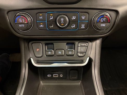 Used 2020 GMC Terrain SLT w/ Preferred Package AWD/4WD image 28