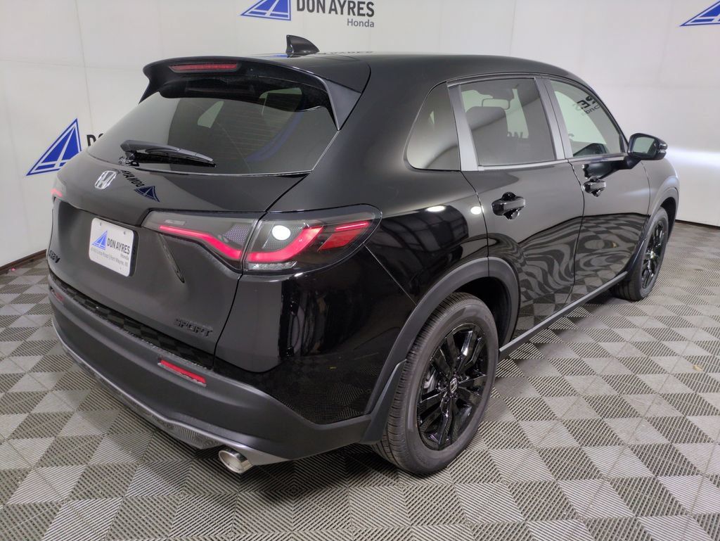 New 2027 Honda HR-V Sport image 5