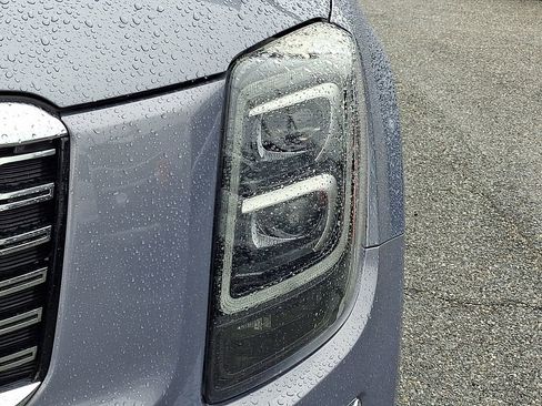 Used 2021 Kia Telluride EX w/ EX Premium Package FWD image 9