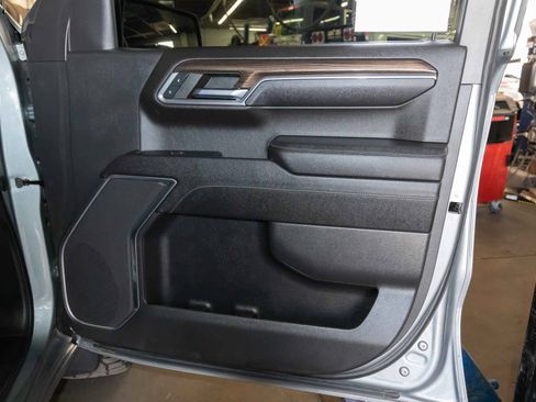 Used 2023 Chevrolet Silverado 1500 RST w/ LPO, Dark Essentials Package AWD/4WD image 17