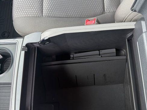 Used 2018 Ford F250 XLT w/ XLT Premium Package image 46