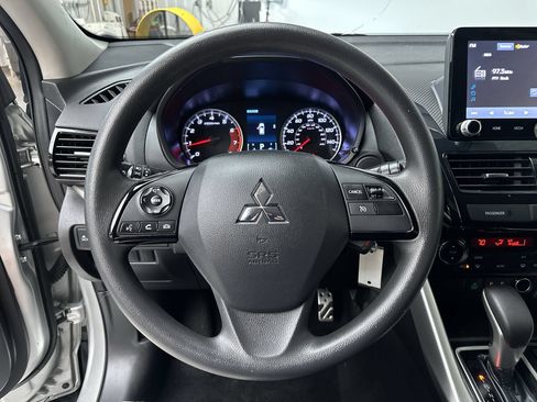 Used 2022 Mitsubishi Eclipse Cross LE AWD/4WD image 16