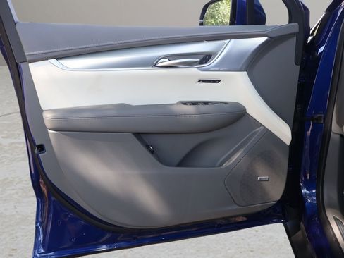 New 2026 Cadillac XT5 Premium Luxury w/ Driver Assist Package AWD/4WD image 12