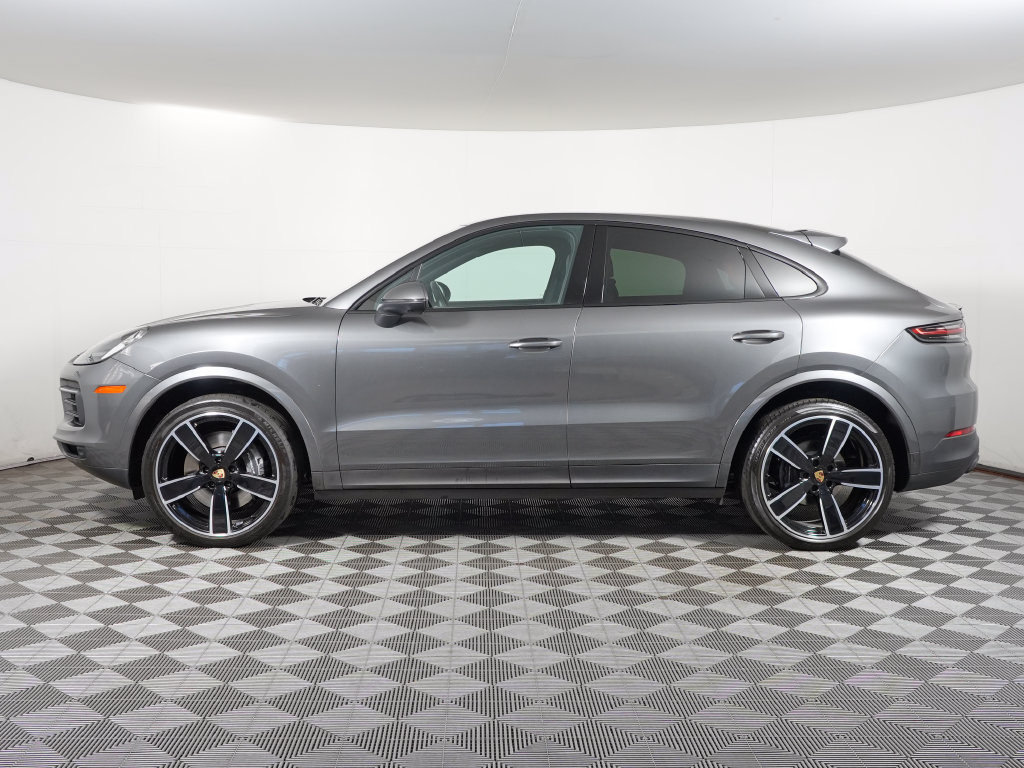 Certified 2023 Porsche Cayenne Coupe AWD/4WD image 2