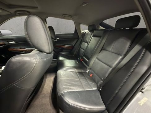 Used 2012 Honda Crosstour EX-L image 19