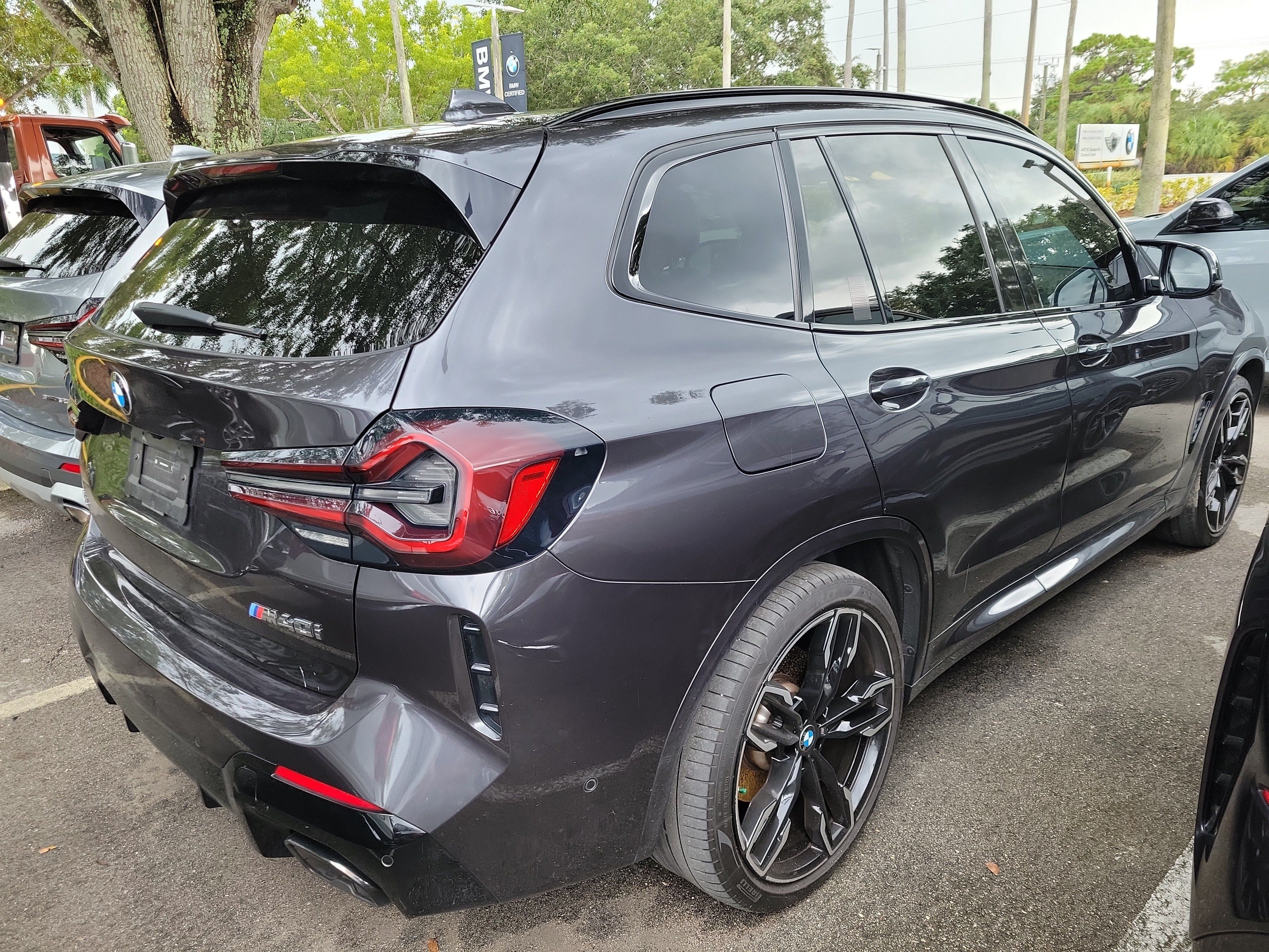 Used 2024 BMW X3 M40i w/ Parking Assistance Package AWD/4WD image 6