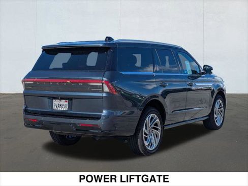 Certified 2023 Lincoln Corsair FWD image 5