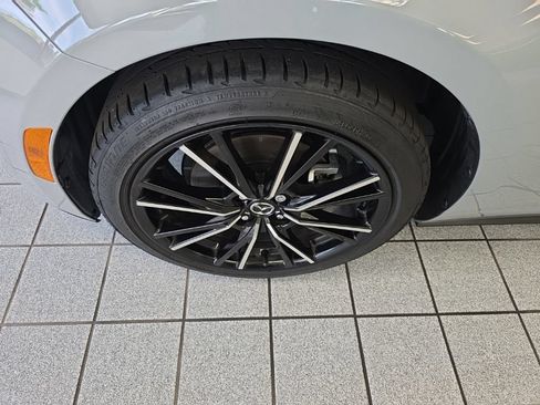 Used 2024 MAZDA MX-5 Miata Grand Touring w/ Weather Package RWD image 2