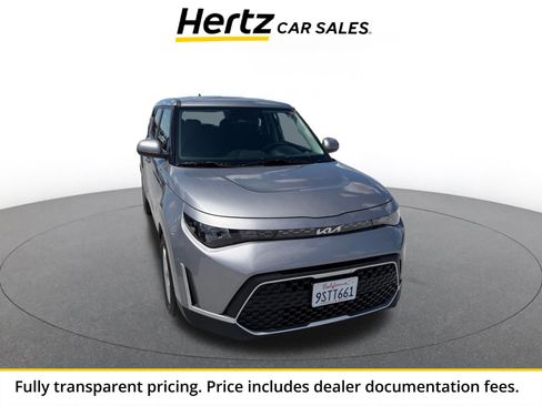 Used 2025 Kia Soul LX w/ LX Technology Package FWD image 1