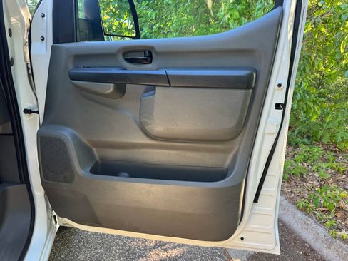 Used 2020 Nissan NV 2500 SV RWD image 7