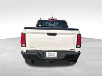 Used 2024 Chevrolet Colorado ZR2 w/ ZR2 Convenience Package III AWD/4WD video 4
