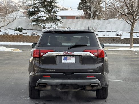 Used 2019 GMC Acadia Denali w/ Technology Package AWD/4WD image 5