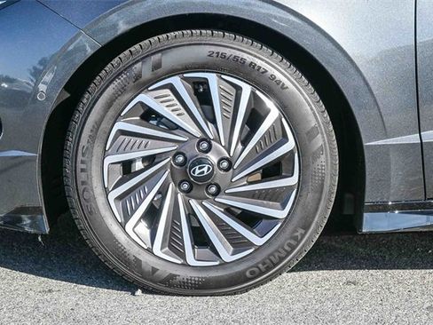 Certified 2025 Hyundai Sonata Limited image 10