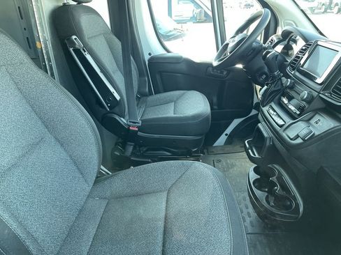 Used 2023 RAM ProMaster 2500 w/ Convenience Group FWD image 7
