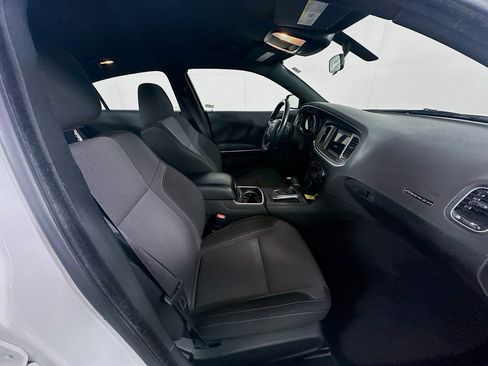 Used 2022 Dodge Charger SXT RWD image 30