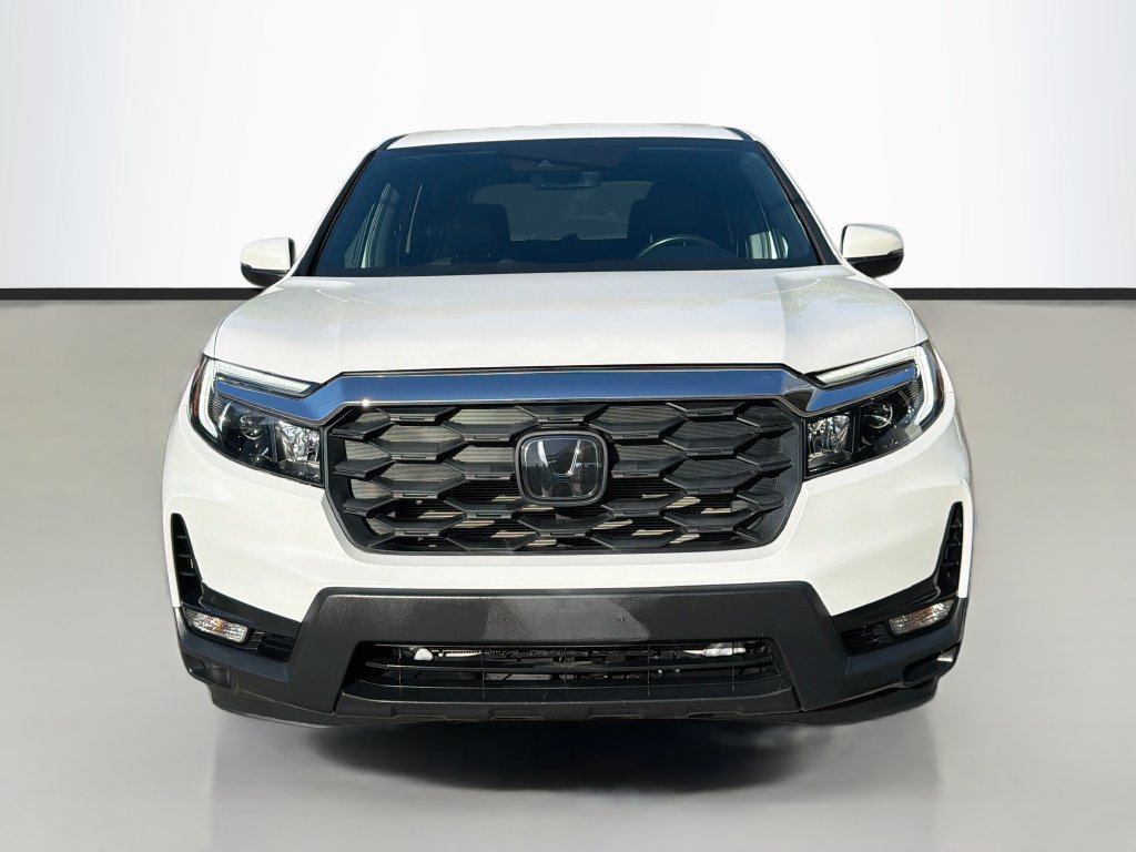 Used 2023 Honda Passport EX-L image 2
