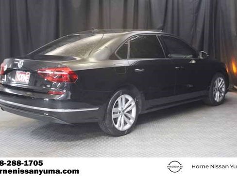 Used 2019 Volkswagen Passat 2.0T Wolfsburg w/ Wheels & Sunroof Package image 13