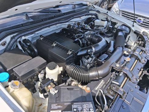 Used 2018 Nissan Frontier S image 19