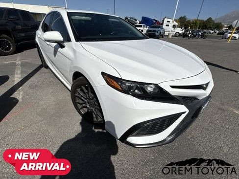 Used 2022 Toyota Camry SE w/ TRD Appearance Package (TMS) FWD image 6