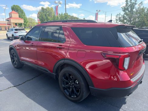 Used 2023 Ford Explorer ST-Line w/ Class IV Trailer Tow Package RWD image 6