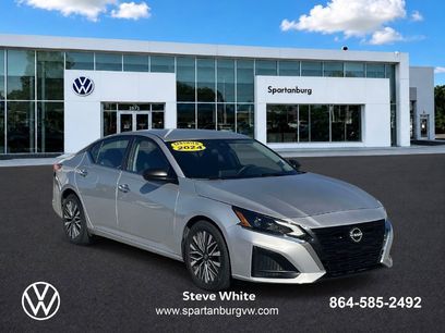 Used 2024 Nissan Altima 2.5 SV
