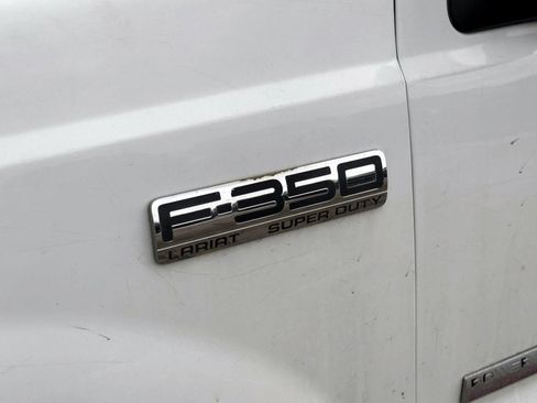 Used 2006 Ford F350 XLT image 9