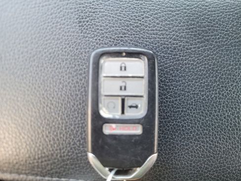 Used 2020 Honda Civic Sport image 32