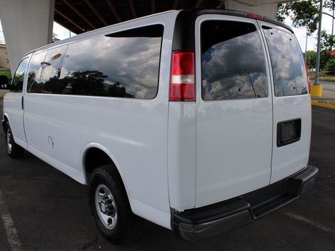 Used 2019 Chevrolet Express 3500 LT w/ LT Preferred Equipment Group RWD image 6