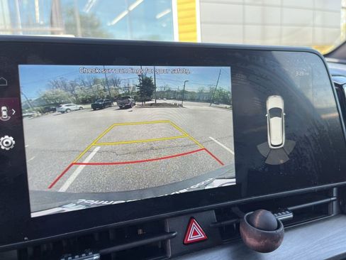 Used 2023 Kia Sportage X-Line image 3