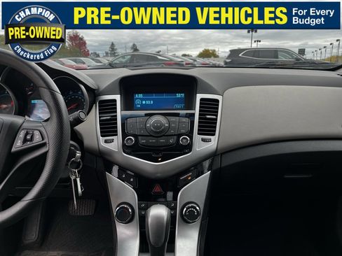 Used 2014 Chevrolet Cruze LS image 22