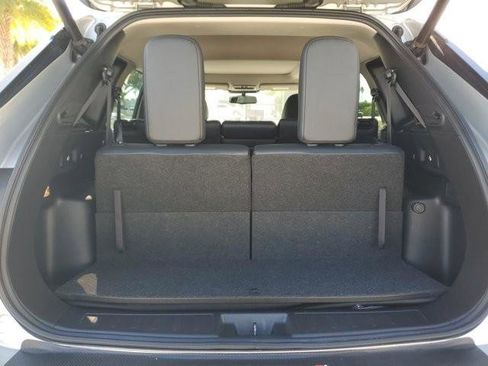 Used 2023 Mitsubishi Outlander SE image 11