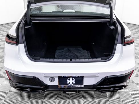 Certified 2024 BMW 760i xDrive image 32