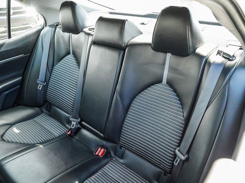 Certified 2023 Toyota Camry SE w/ Convenience Package image 18