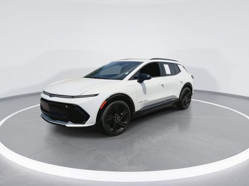 Used 2025 Chevrolet Equinox EV RS FWD image 5