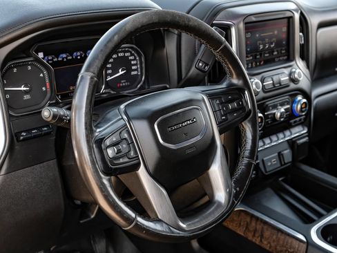 Used 2021 GMC Sierra 3500 Denali w/ Technology Package AWD/4WD image 14
