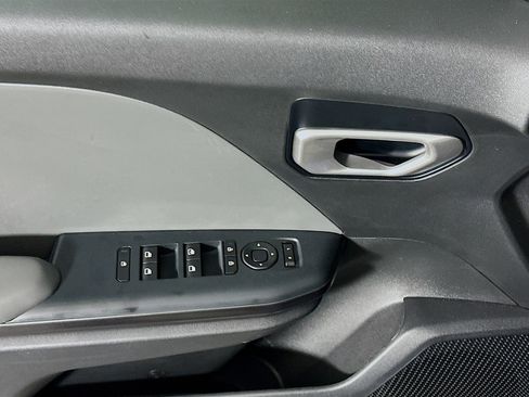 Used 2025 Kia K4 LXS image 15