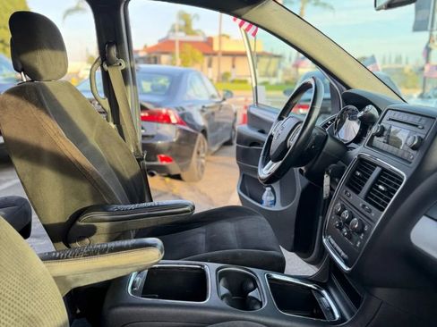 Used 2015 Dodge Grand Caravan SXT w/ Blacktop Package image 24