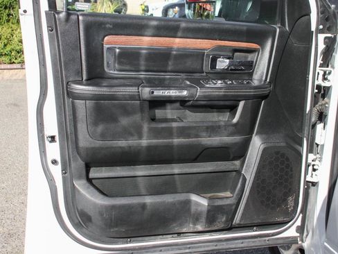 Used 2018 RAM 3500 Laramie image 16