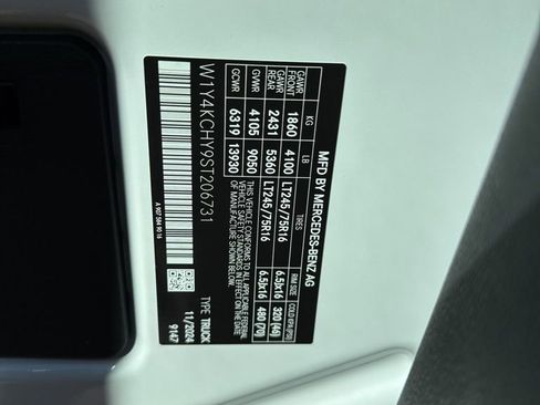 Used 2025 Mercedes-Benz Sprinter 2500 image 22