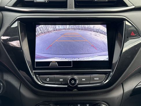 Used 2023 Chevrolet TrailBlazer RS w/ Convenience Package image 19