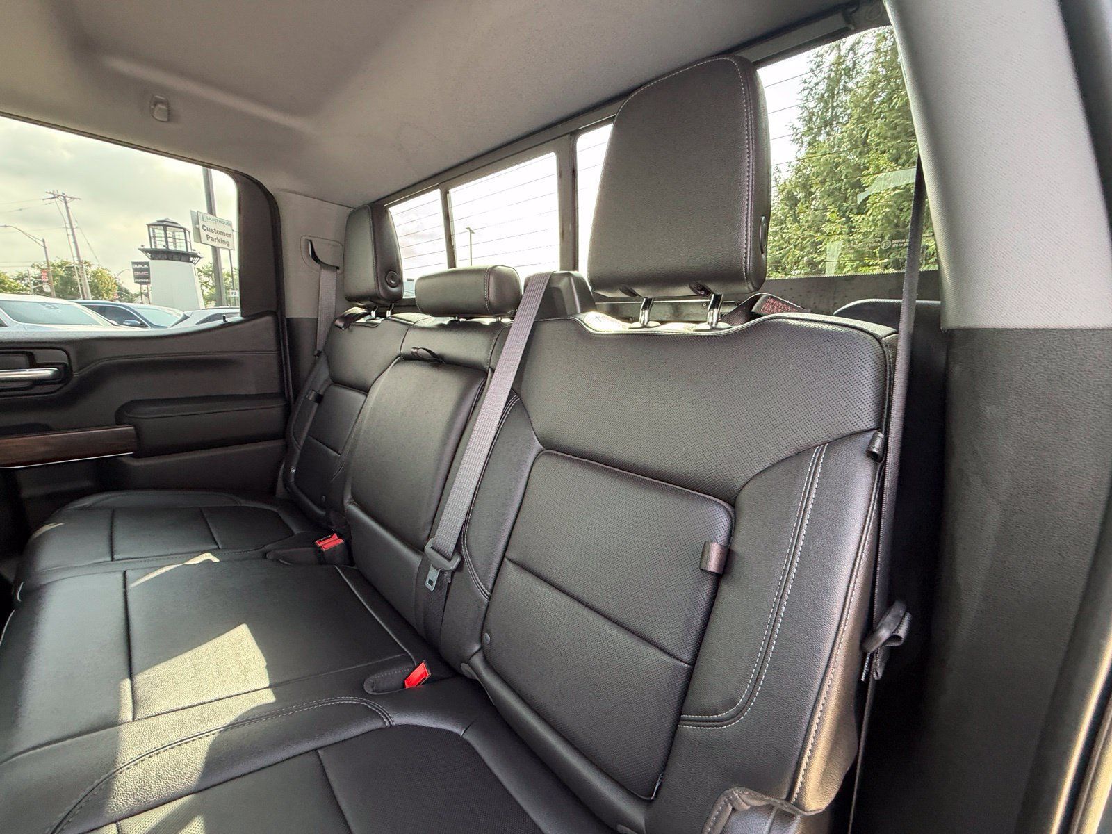 Used 2019 GMC Sierra 1500 SLT w/ SLT Premium Plus Package AWD/4WD image 24