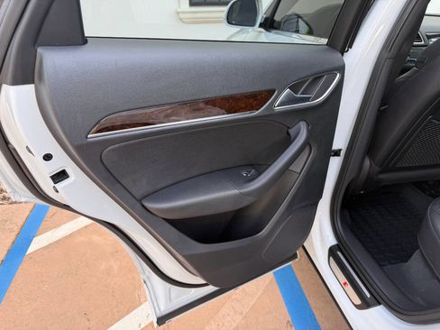 Used 2018 Audi Q3 2.0T Premium Plus w/ Premium Plus Package image 15