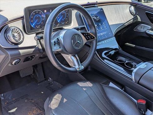 Used 2023 Mercedes-Benz EQE 500 4MATIC Sedan image 10