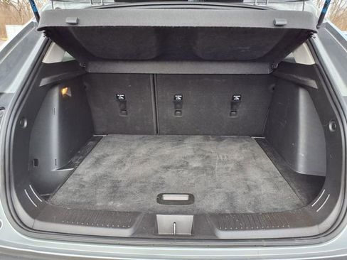 Used 2025 Chevrolet Trax LT FWD image 18