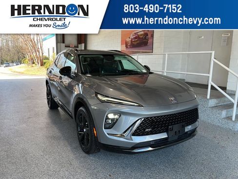 Used 2025 Buick Envision Sport Touring image 1