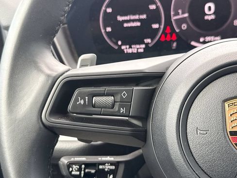 Used 2025 Porsche Cayenne AWD/4WD image 26