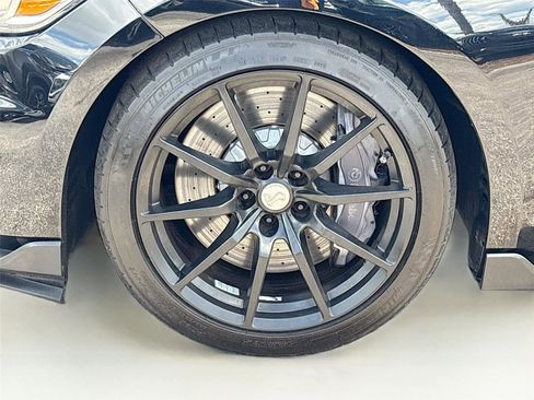 Used 2018 Ford Mustang Shelby GT350 w/ Convenience Package RWD image 30