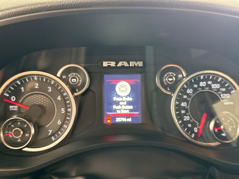 Used 2024 RAM 1500 Big Horn AWD/4WD image 13