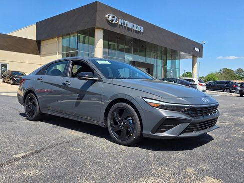 New 2026 Hyundai Elantra Sport FWD image 1